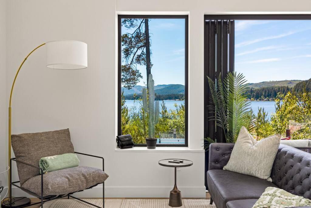 Kelly'S Sunset Lake Retreat Shawnigan Lake エクステリア 写真