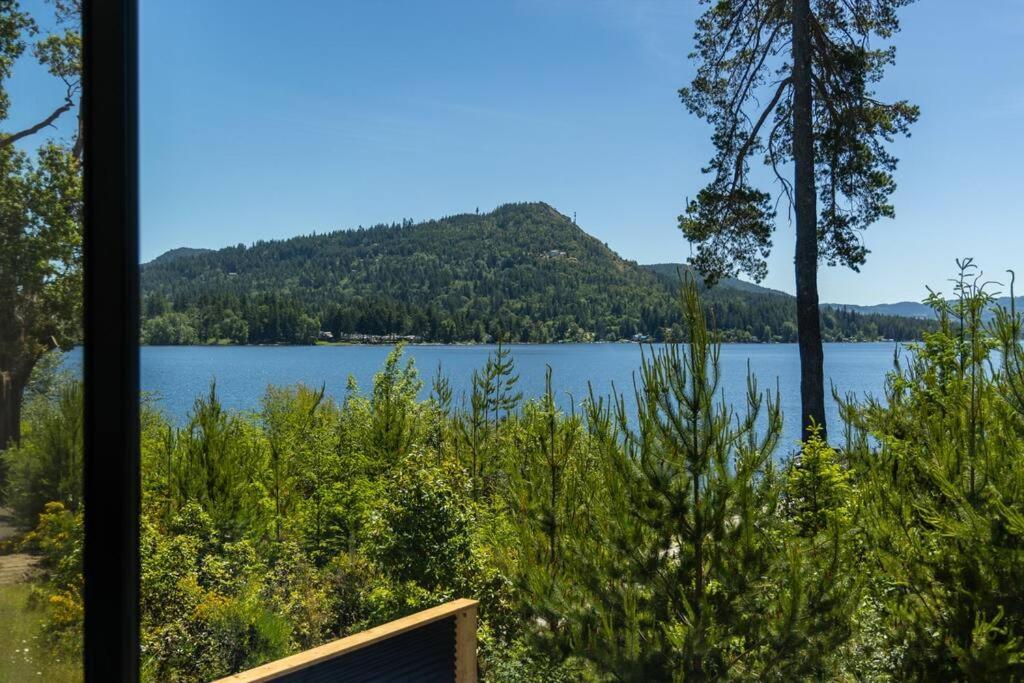 Kelly'S Sunset Lake Retreat Shawnigan Lake エクステリア 写真
