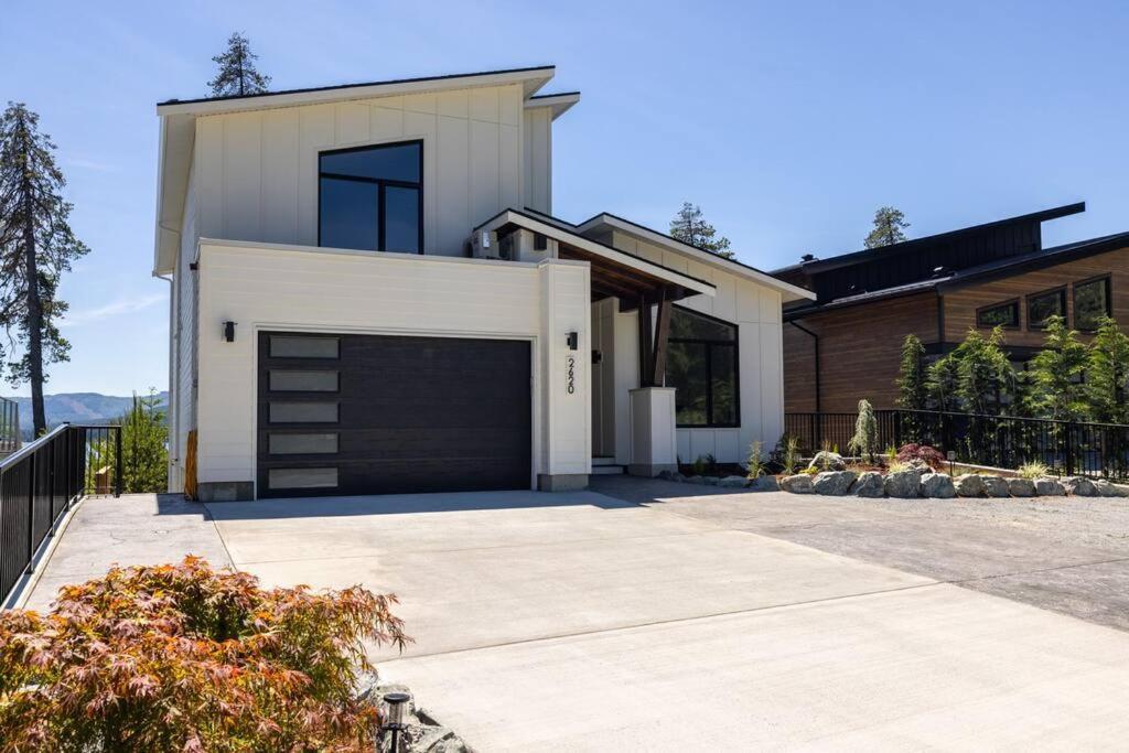 Kelly'S Sunset Lake Retreat Shawnigan Lake エクステリア 写真