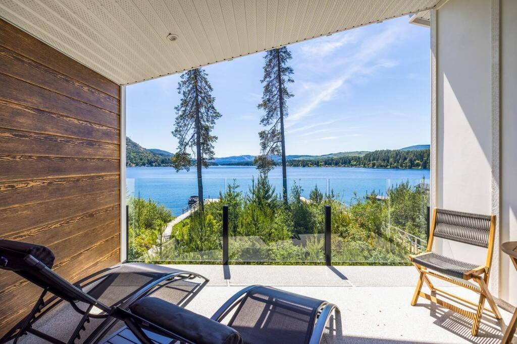 Kelly'S Sunset Lake Retreat Shawnigan Lake エクステリア 写真